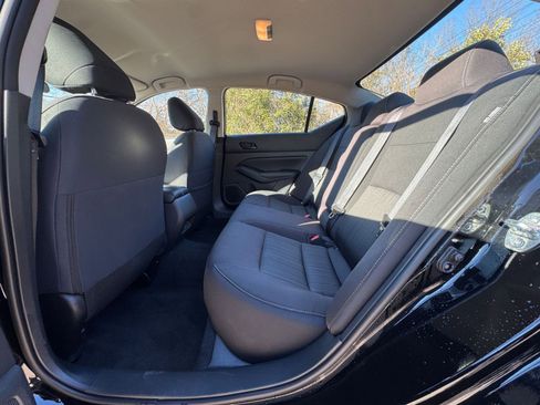 Used 2025 Nissan Altima 2.5 SV image 21