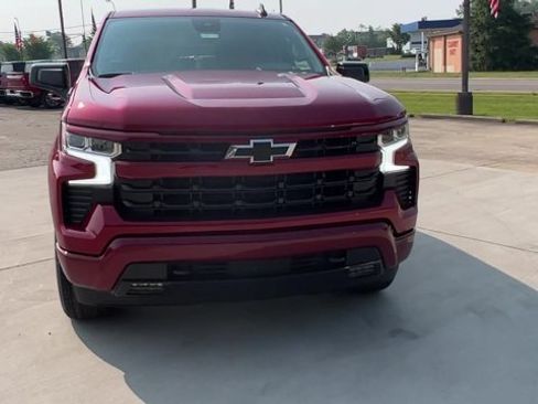 Used 2023 Chevrolet Silverado 1500 RST AWD/4WD image 4