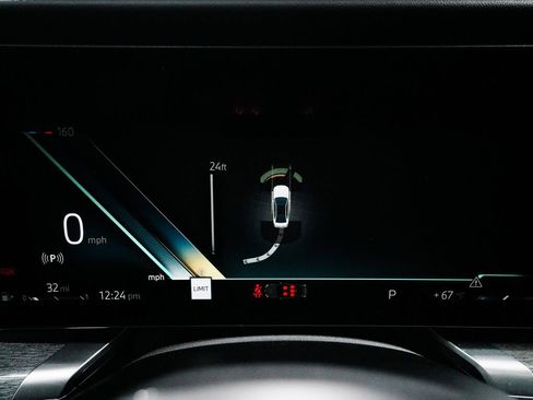 Used 2023 BMW 760i xDrive image 18