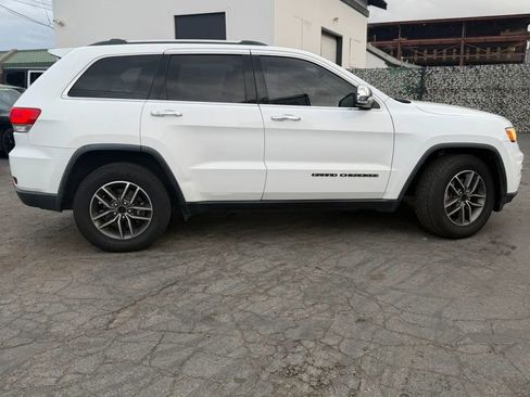 Used 2018 Jeep Grand Cherokee Limited RWD image 6