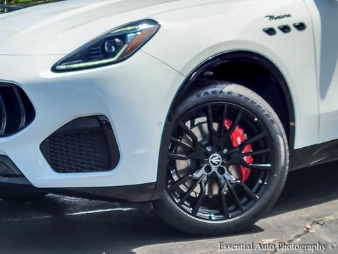 New 2025 Maserati Grecale Modena image 3