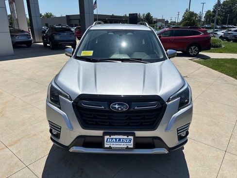 Used 2023 Subaru Forester Touring AWD/4WD image 2