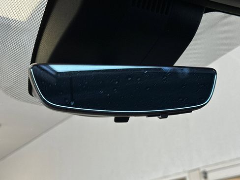 Used 2024 Chevrolet Tahoe High Country w/ Premium Package image 24