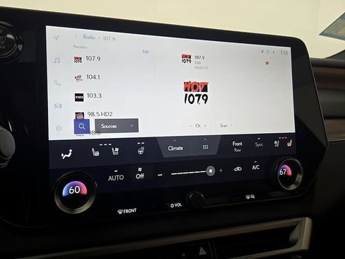 Used 2025 Lexus RX 350 Premium w/ Accessory Package (Z1) FWD image 20