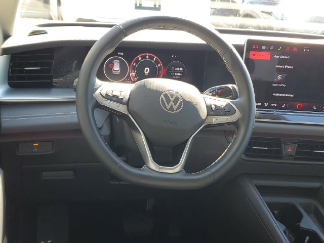 Used 2026 Volkswagen Tiguan SE AWD/4WD image 12