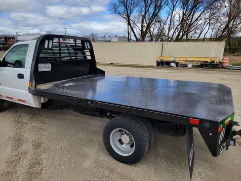 Used 2005 Chevrolet Silverado 3500 4X2 2dr Regular Cab w/ Heavy-Duty Power Package image 4