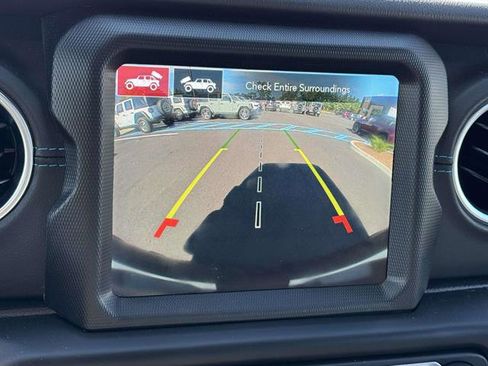 Used 2021 Jeep Wrangler Unlimited Rubicon 4xe w/ Steel Bumper Group image 17