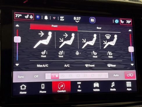 Used 2025 Dodge Durango GT AWD/4WD image 17