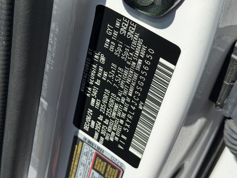 Used 2025 Kia Sorento S w/ Panoramic Sunroof Package FWD image 27