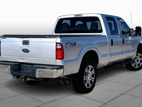 Used 2015 Ford F250 XLT w/ XLT Interior Package image 11