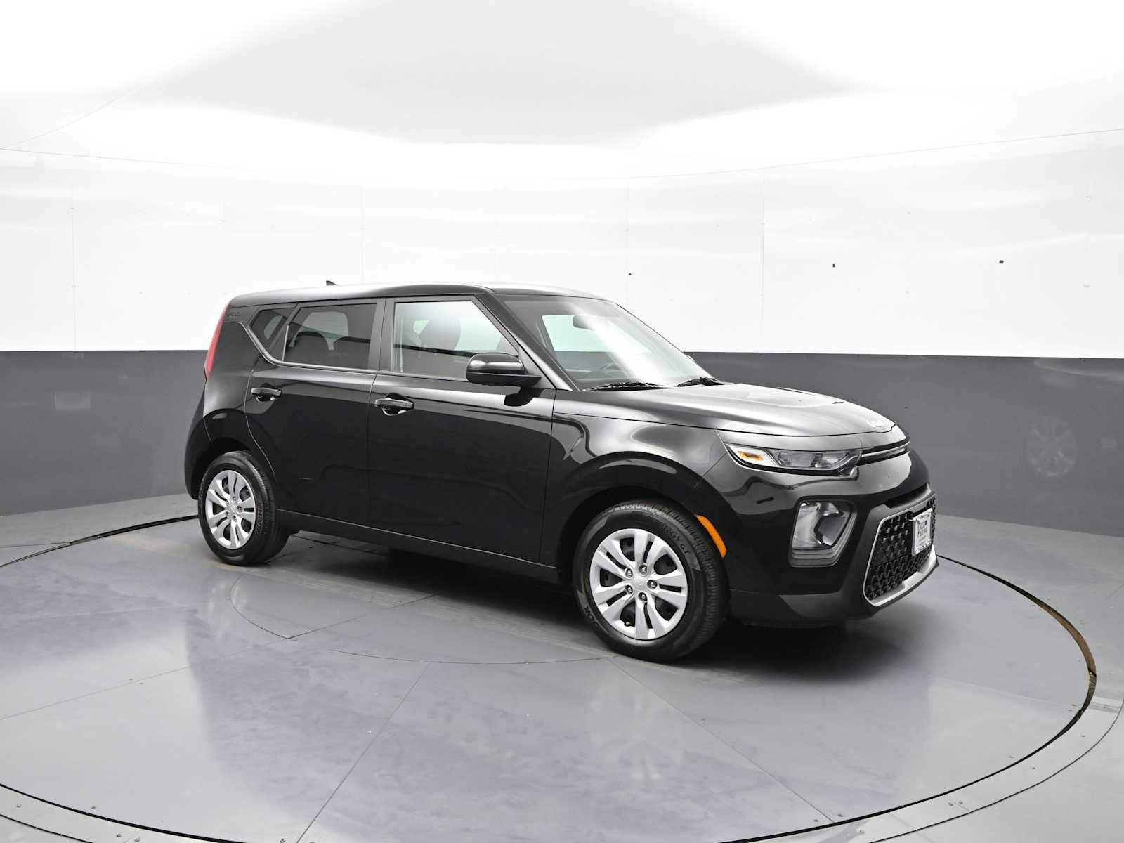 Used 2022 Kia Soul LX FWD image 4