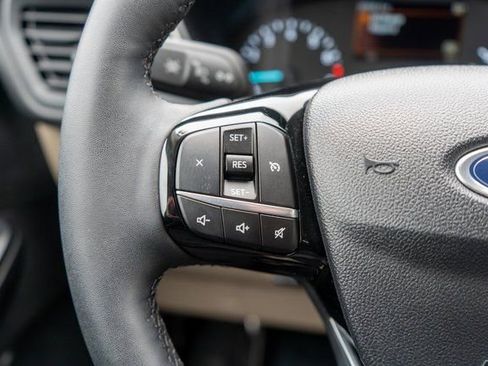 Used 2022 Ford Escape SE w/ Cold Weather Package AWD/4WD image 20