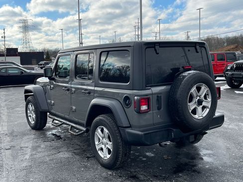 Used 2019 Jeep Wrangler Unlimited Sport S image 8