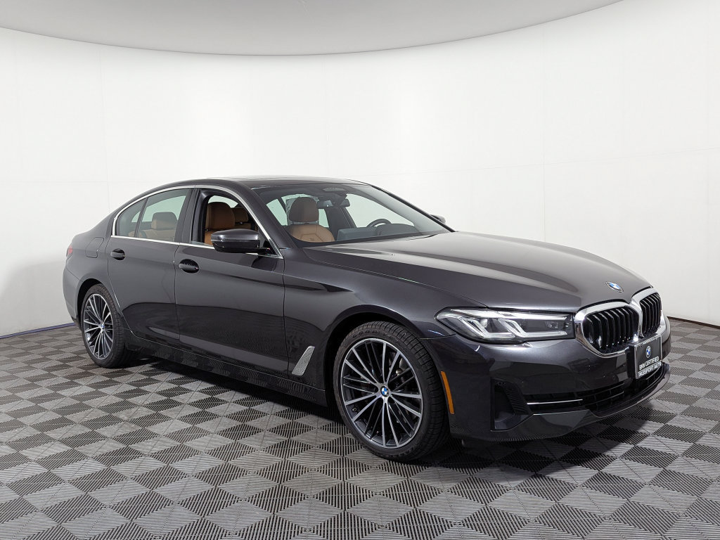 Certified 2023 BMW 530i xDrive w/ Premium Package AWD/4WD image 11