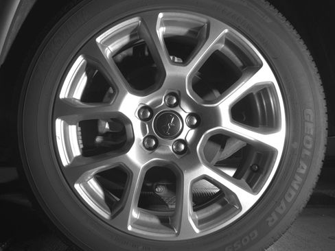 Used 2025 Jeep Compass Limited image 14