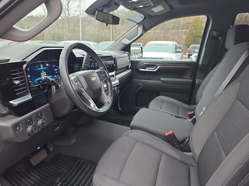 Used 2023 Chevrolet Silverado 1500 LT image 11