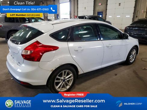 Used 2014 Ford Focus SE w/ SE Winter Package FWD image 4
