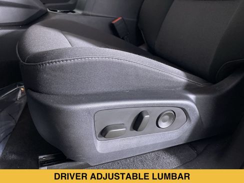 Certified 2023 Chevrolet Colorado Trail Boss w/ Technology Package AWD/4WD image 10