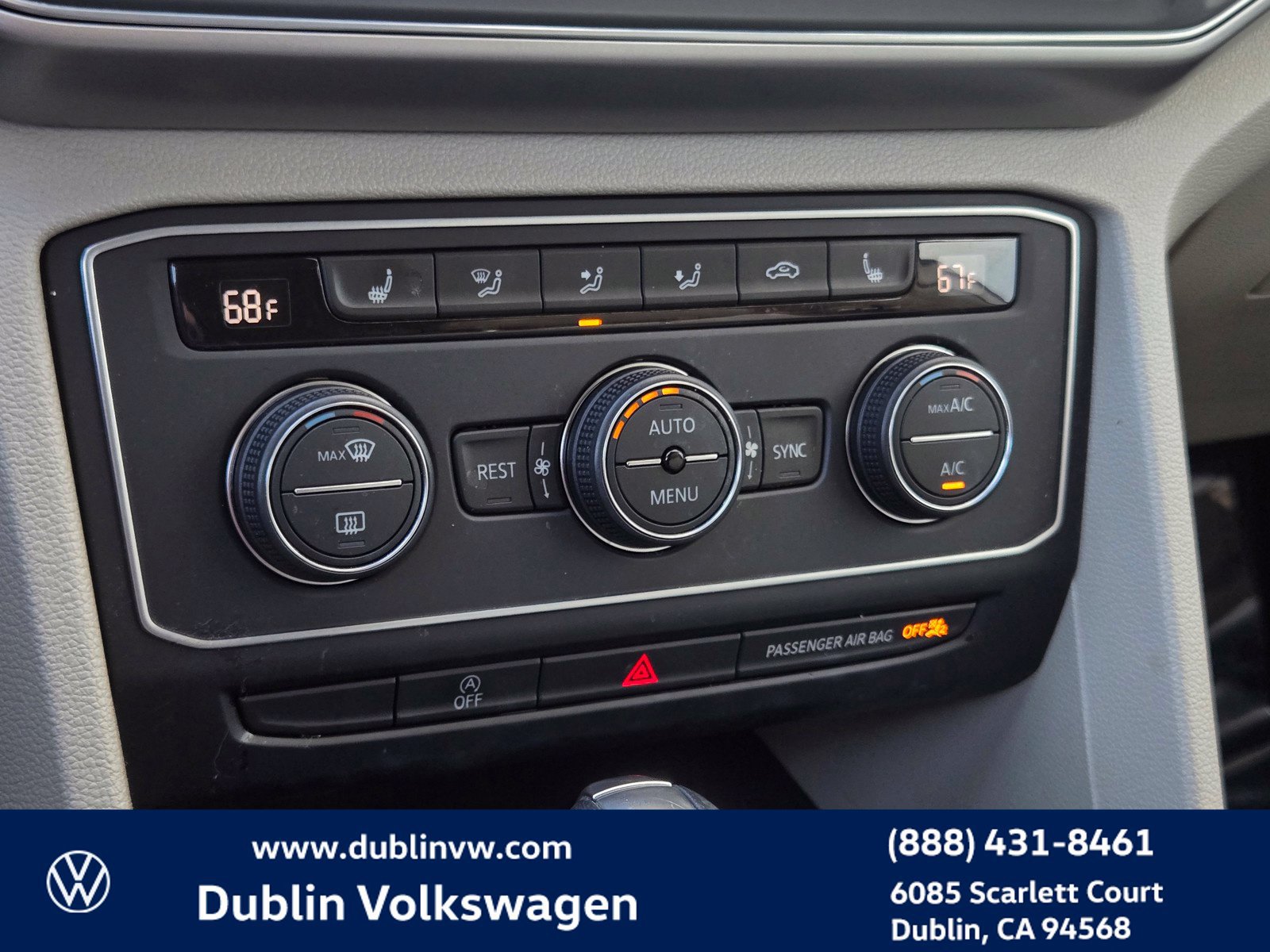 Used 2018 Volkswagen Atlas SE w/ R-Line Package AWD/4WD image 18