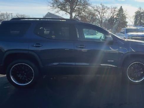 Certified 2019 GMC Acadia SLT image 9
