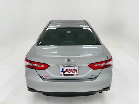 Used 2019 Toyota Camry LE w/ Convenience Package FWD image 39
