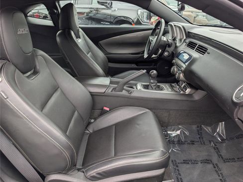 Used 2010 Chevrolet Camaro SS image 12