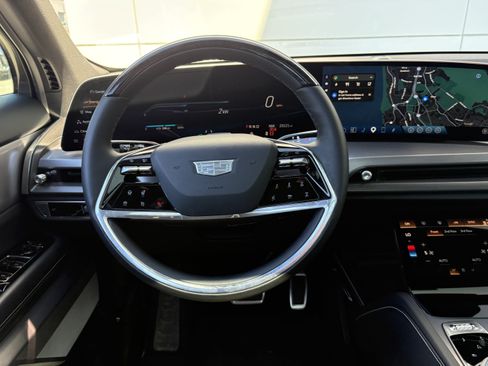 Used 2026 Cadillac Vistiq Luxury AWD/4WD image 19