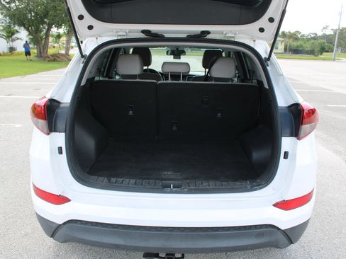 Used 2018 Hyundai Tucson SE FWD image 30