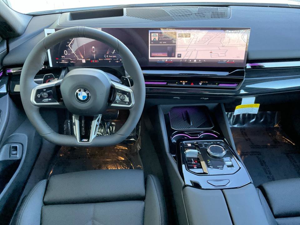 Used 2026 BMW 530i xDrive w/ M Sport Package AWD/4WD image 33