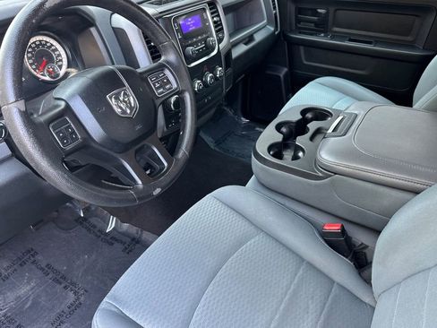 Used 2017 RAM 1500 Express image 10