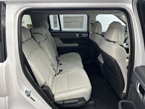 New 2026 Hyundai Santa Fe SE FWD image 15