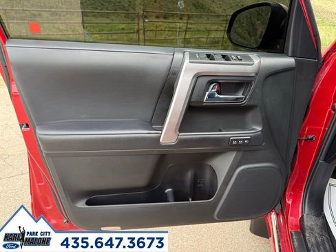 Used 2021 Toyota 4Runner Limited AWD/4WD image 12
