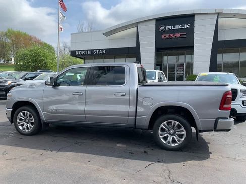 Used 2019 RAM 1500 Limited AWD/4WD image 2