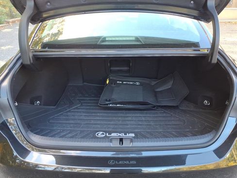 Certified 2024 Lexus ES 350 w/ Premium Package image 21