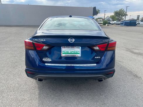 Used 2022 Nissan Altima 2.5 SR AWD/4WD image 4