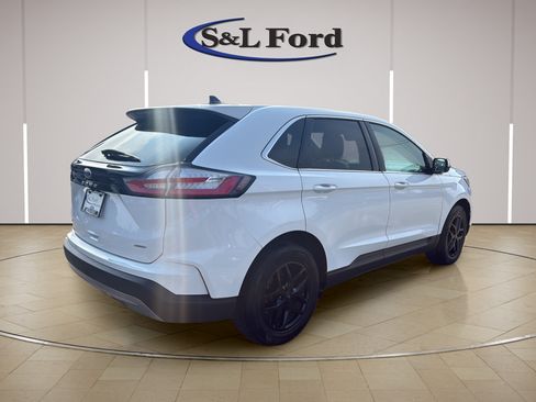 Certified 2024 Ford Edge SEL AWD/4WD image 8
