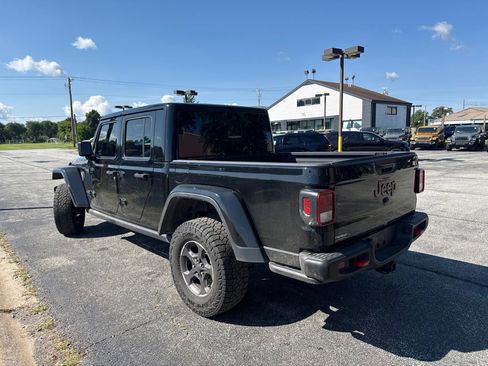 Used 2022 Jeep Gladiator Rubicon w/ Cold Weather Group AWD/4WD image 11