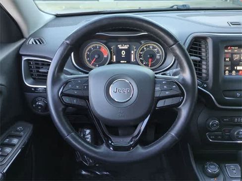 Used 2020 Jeep Cherokee Latitude Plus image 23