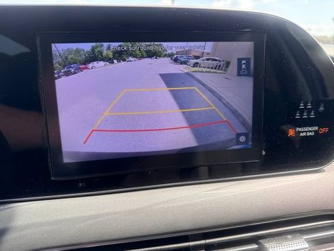 Used 2022 Hyundai Palisade SEL FWD image 16