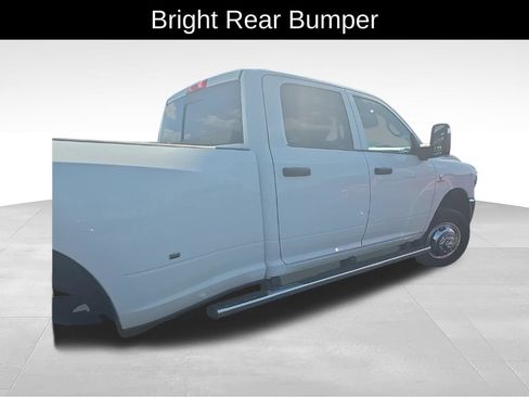 Used 2024 RAM 3500 Tradesman w/ Chrome Appearance Group AWD/4WD image 9