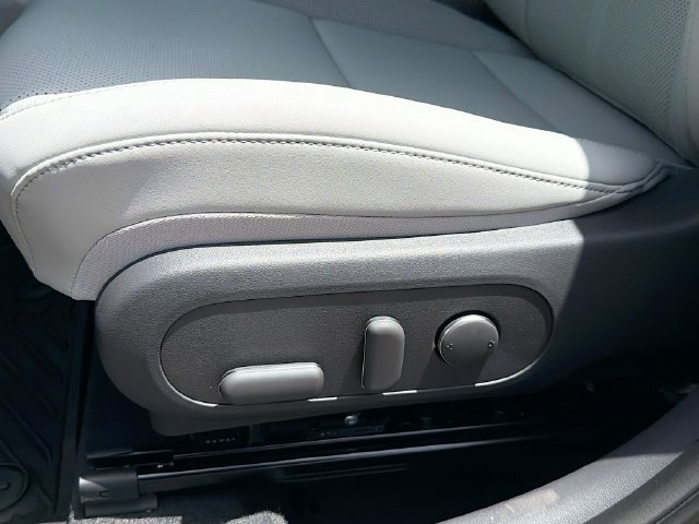 New 2026 Hyundai Kona Limited FWD image 19