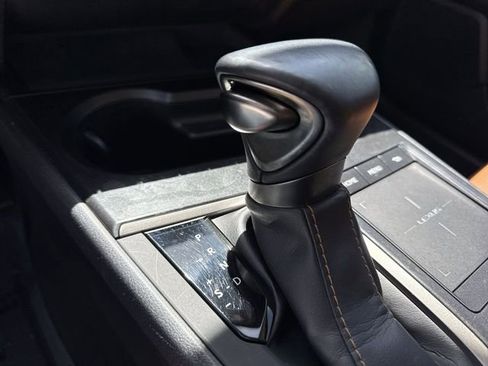 Used 2020 Lexus UX 250h w/ Premium Package image 20