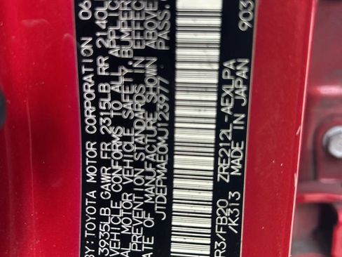 Used 2021 Toyota Corolla LE image 42