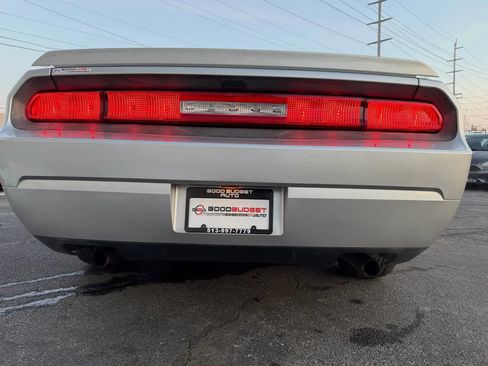 Used 2012 Dodge Challenger R/T image 14
