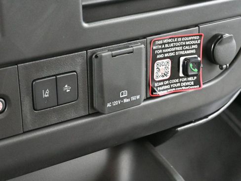 Used 2025 Chevrolet Express 3500 LT w/ LT Preferred Equipment Group image 23