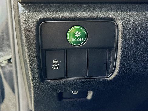 Used 2016 Honda Accord EX image 10