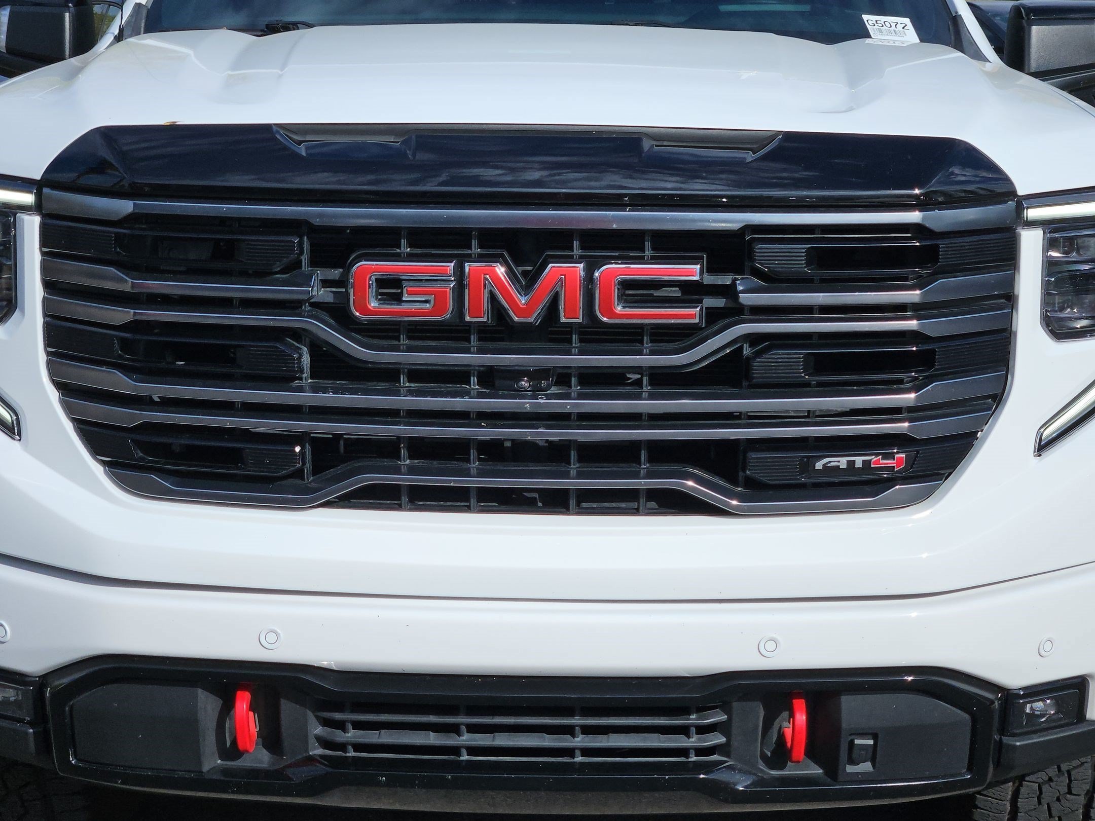 Certified 2025 GMC Sierra 1500 AT4 w/ AT4 Premium Package AWD/4WD image 9
