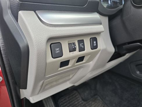 Used 2018 Subaru Forester 2.5i Premium image 14