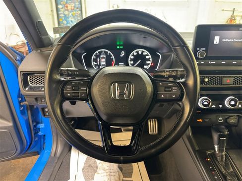 Used 2023 Honda Civic Sport image 15