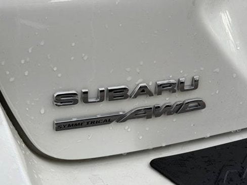 Used 2024 Subaru Crosstrek 2.0i Premium AWD/4WD image 12